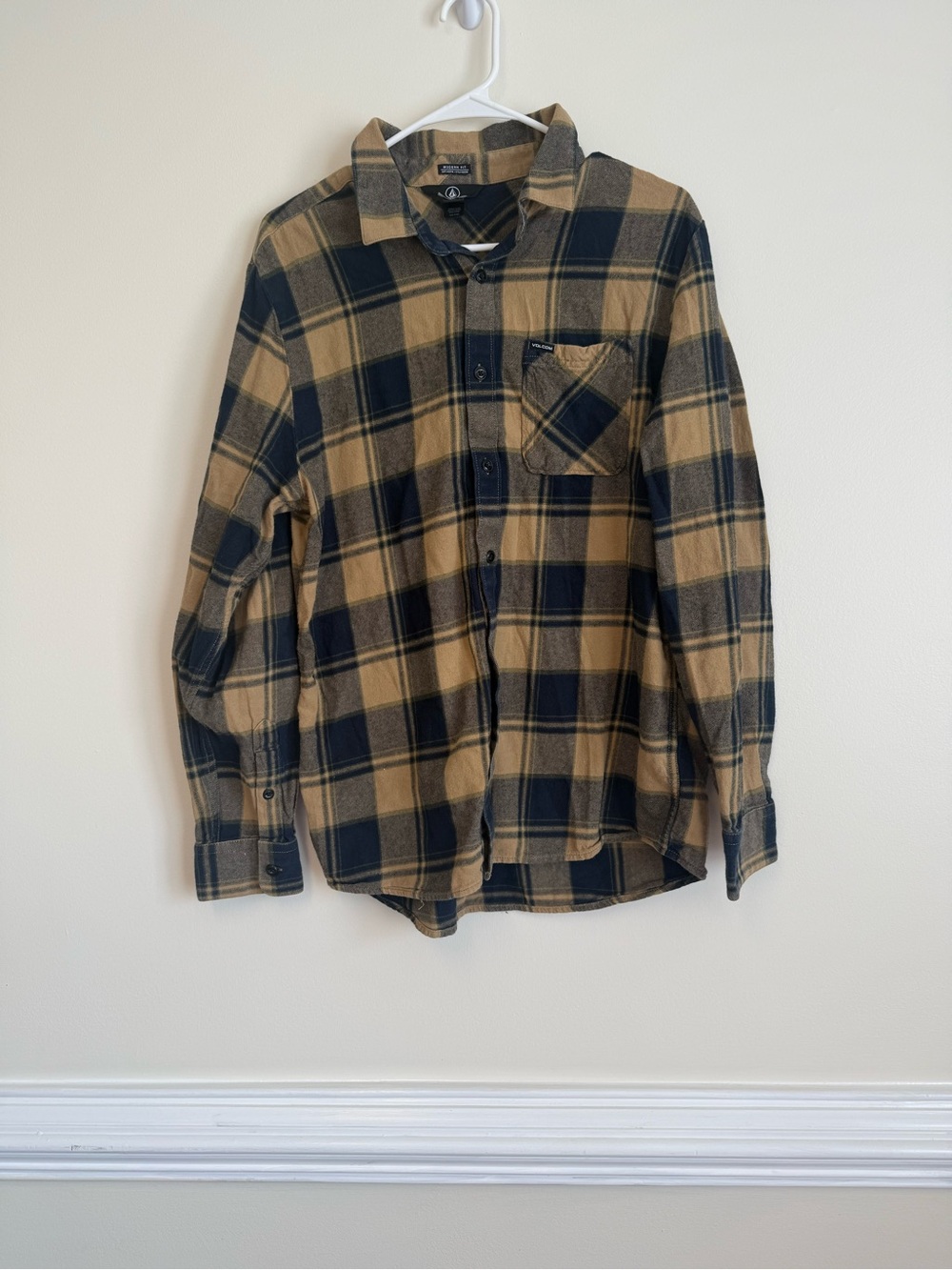 Volcom Men’s Plaid Button-Down Shirt in Tan and Black
